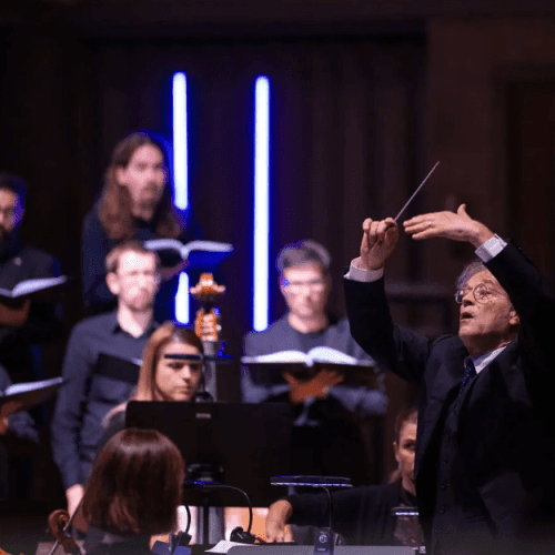 21st Century Chorus spielt in den Weiten der Highlands und des Alls